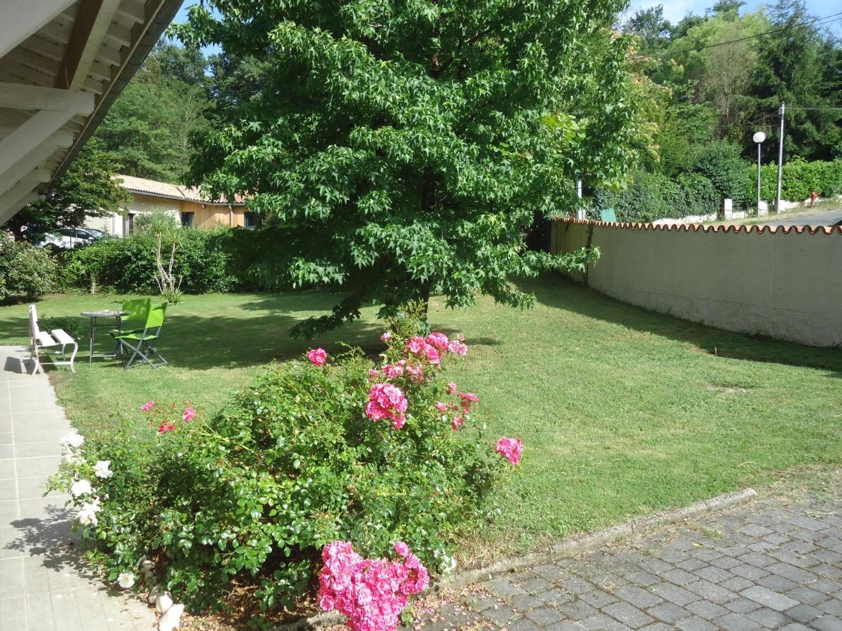 A La Cerisaie Bed & Breakfast Carignan-de-Bordeaux Dış mekan fotoğraf
