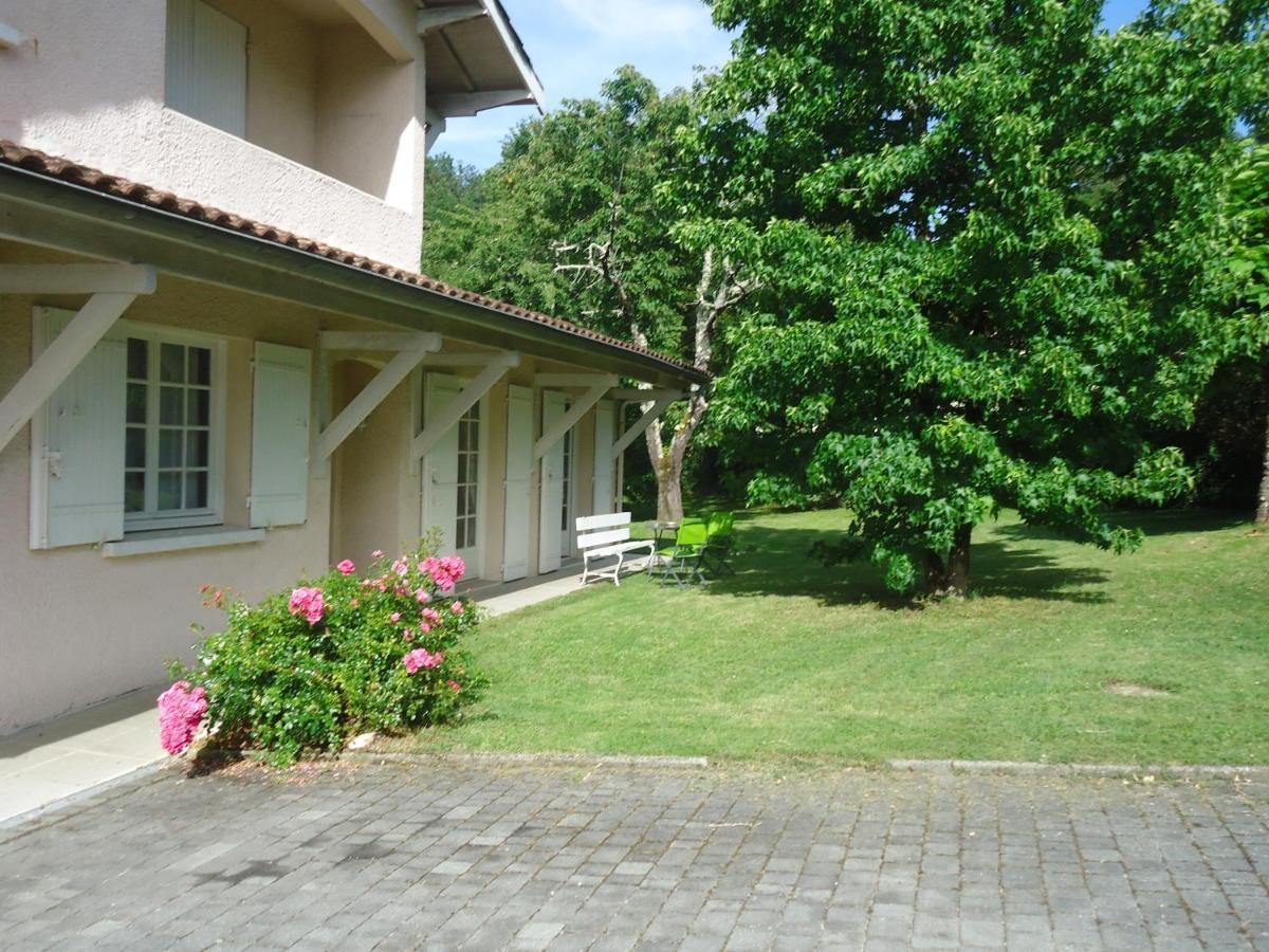A La Cerisaie Bed & Breakfast Carignan-de-Bordeaux Dış mekan fotoğraf