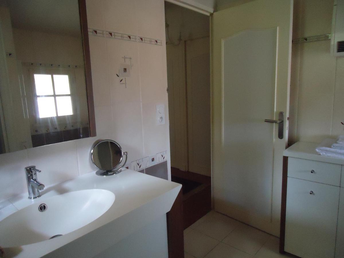 A La Cerisaie Bed & Breakfast Carignan-de-Bordeaux Dış mekan fotoğraf